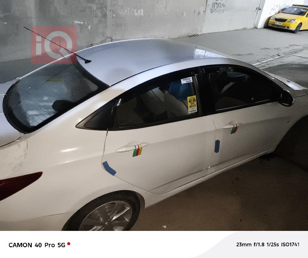 هیوندای ئەکسنت